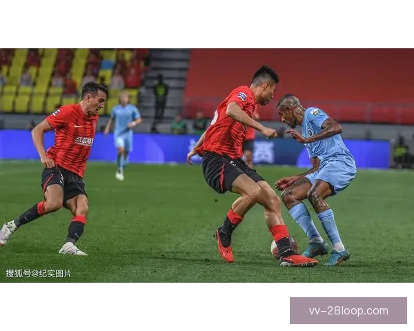 中超首轮精彩开局成都蓉城主场五球狂胜深圳新鹏城