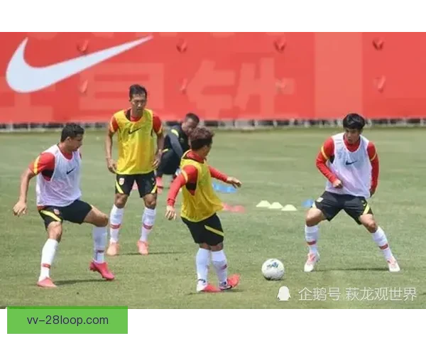 李源一中场拼尽全力奔跑筑起坚固防守屏障